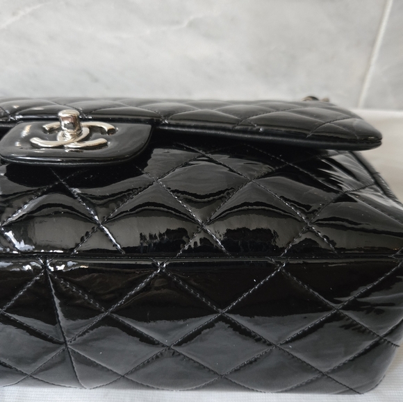 Authentic Chanel Patent Leather Jumbo Double Flap Classic Bag - Picture 12 of 16